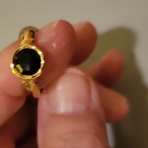 Sorrelli gold and jet stone